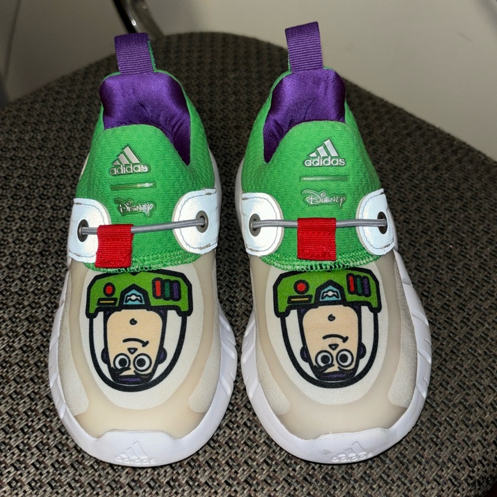 Adidas buzz shoes